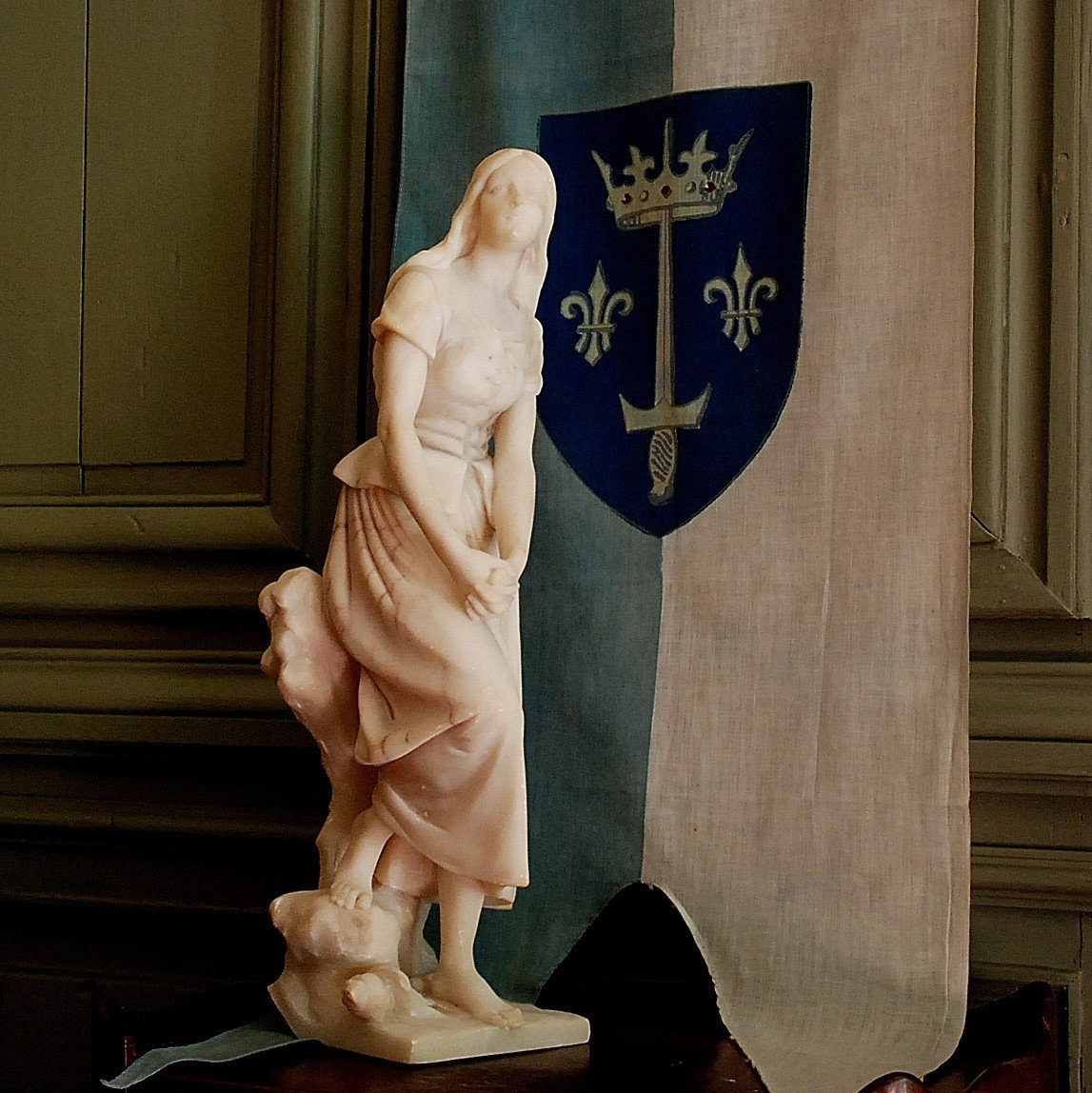 Statuette de Jeanne d'Arc bergère à Domremy 