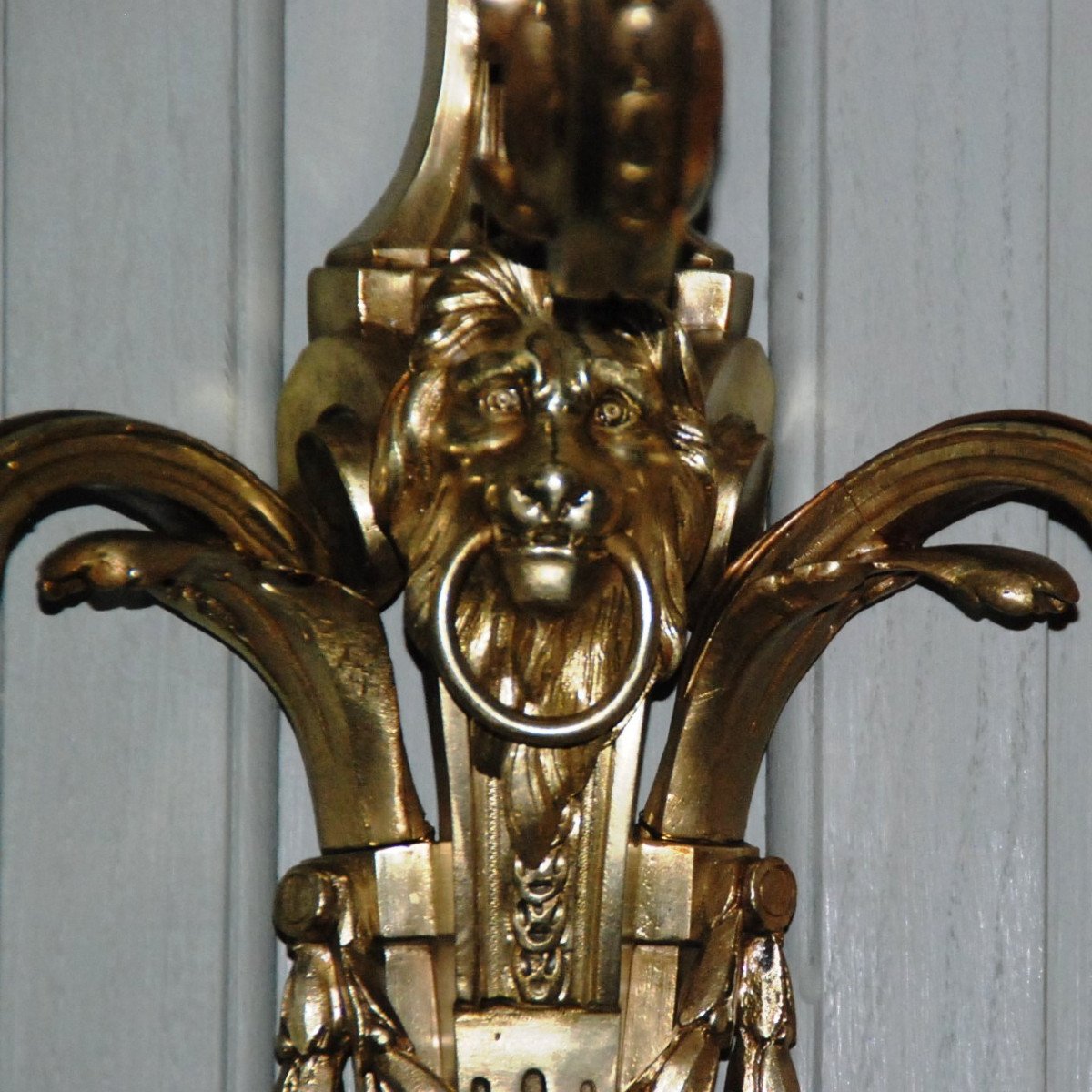 Paire d'appliques bronze  style Louis XVI, dans le goût de Jean-Joseph de Saint-Germain,-photo-2