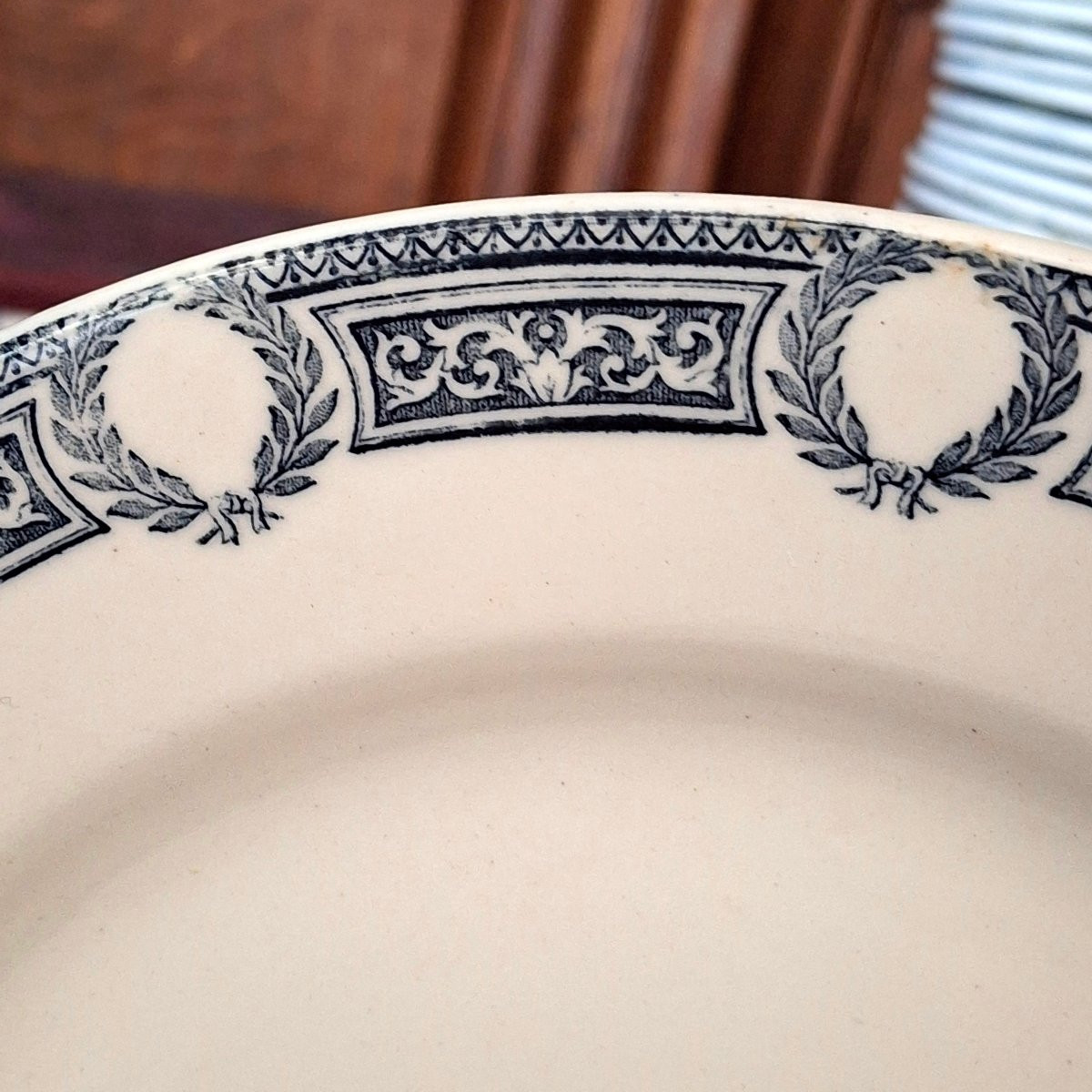 Fine Earthenware Dinner Service - Empire Patterns - 84 Pieces-photo-3