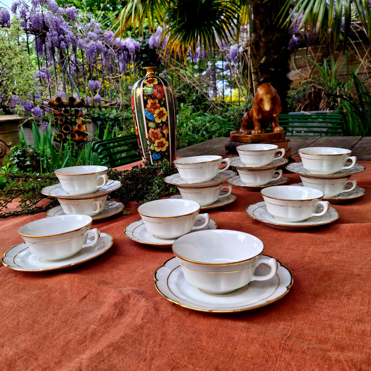 Twelve Châtres Sur Cher Porcelain Tea Or Coffee Cups