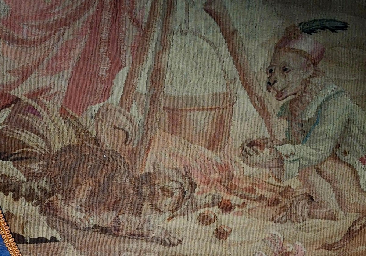 Paire de tapisserie d'Aubusson  XVIIIème dans une paire de cadre ovale de style Louis XVI-photo-2
