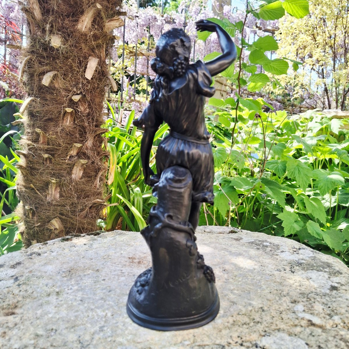 Alfred Moret Bronze ''danseuse Aux Grappes De Raisins'' (dancer With Bunches Of Grapes)-photo-1