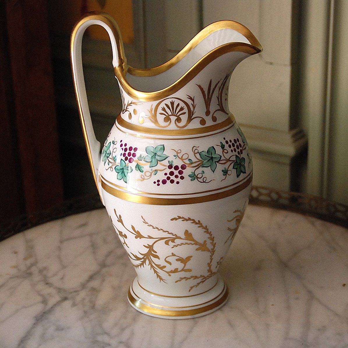 Ewer And Its Shuttle-shaped Basin In Porcelain - Empire Style-photo-1