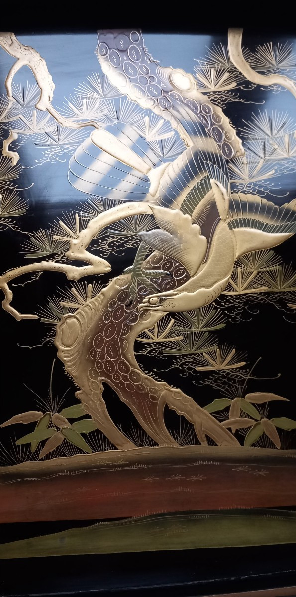 Grand plateau en laque Urushi à décor de pins et oiseaux - Japon, Époque Meiji Circa 1900-photo-1