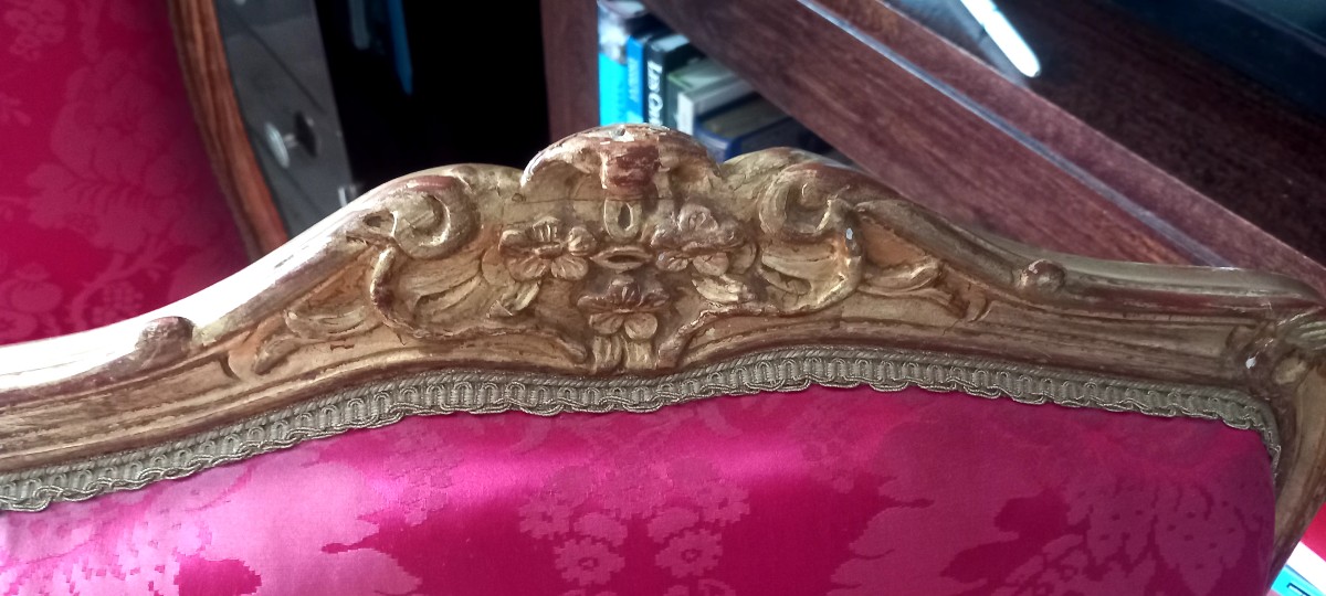 Suite de quatre chaises en bois sculpté et doré Louis XV-photo-2
