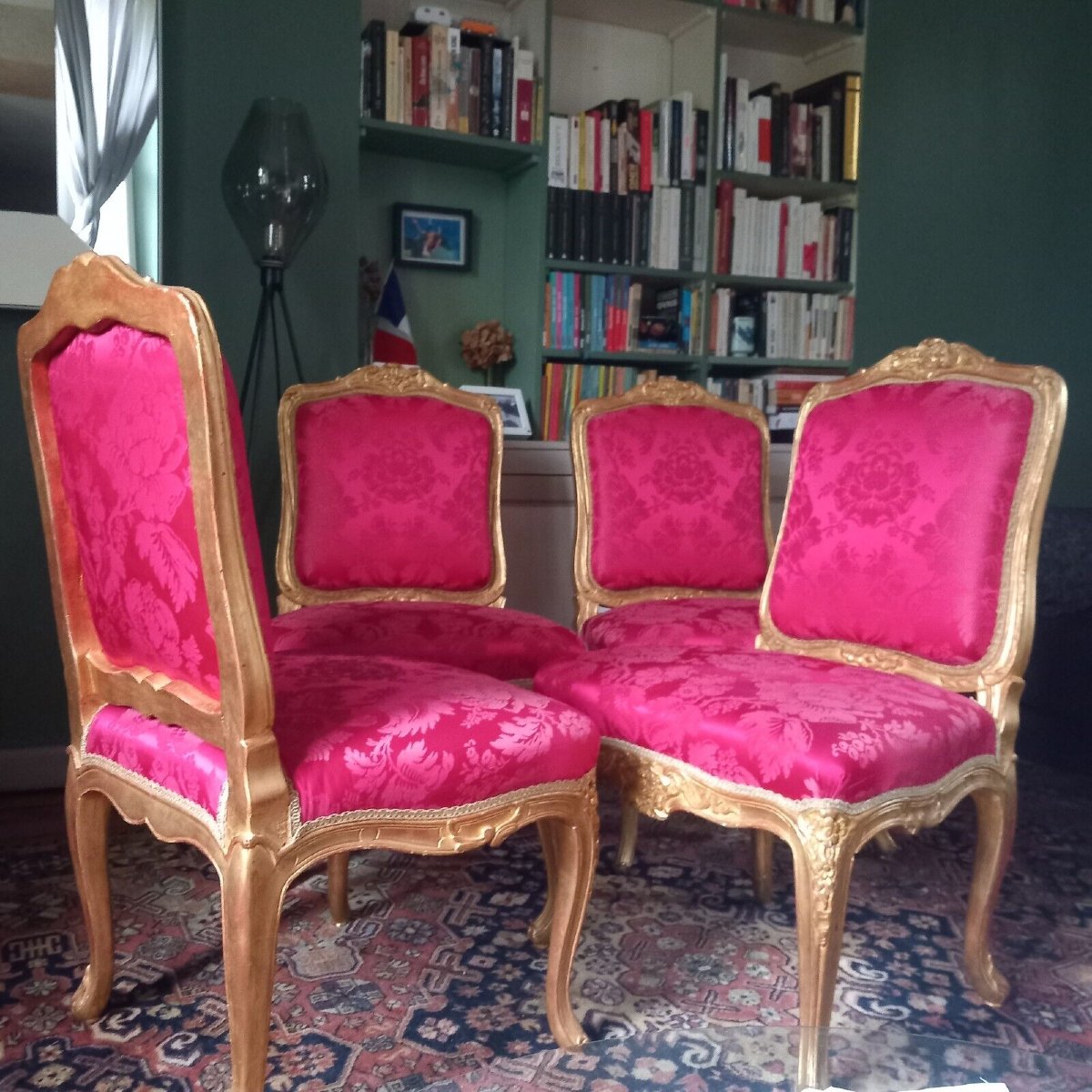 Suite de quatre chaises en bois sculpté et doré Louis XV-photo-4