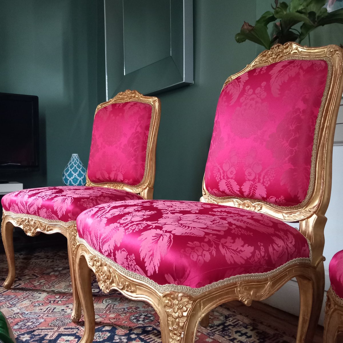 Suite de quatre chaises en bois sculpté et doré Louis XV-photo-4