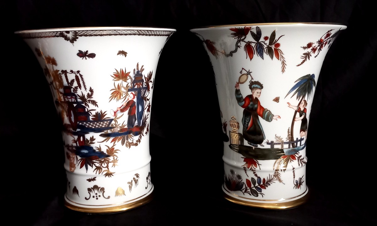 Paire de Vases Cornet en Porcelaine – Décor aux Chinoiseries – Style XVIIIe -photo-2
