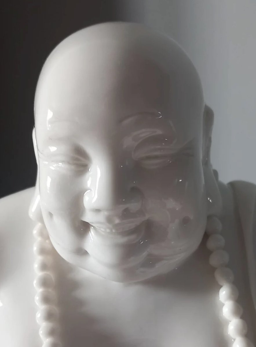 Bouddha  "Blanc de Chine" porcelaine de Dehua-photo-2