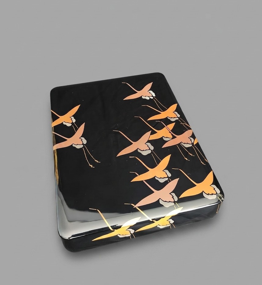 Japanese Lacquer Box – Fubako With Cranes.