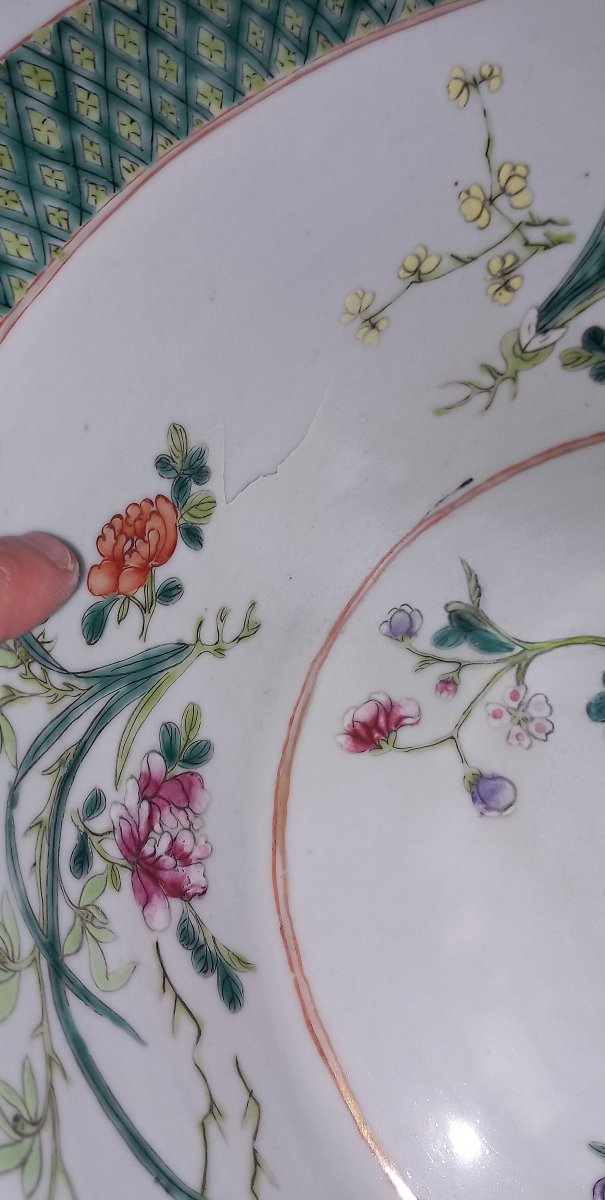 Large Porcelain Plate With Famille Rose Glazes - China, 19th Century-photo-2