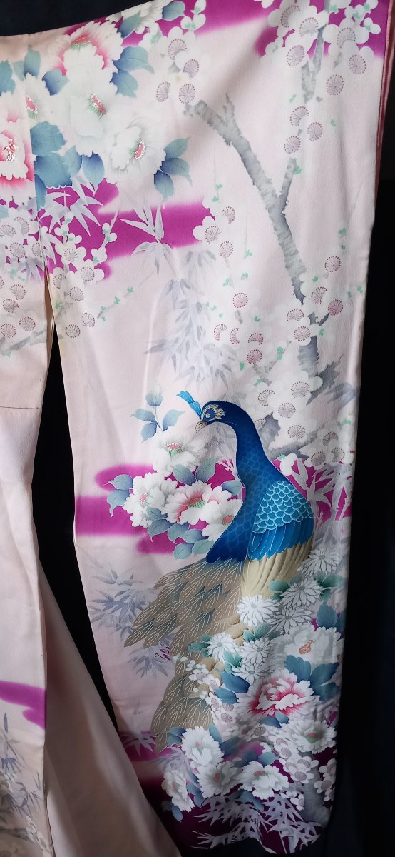 Large Silk Kimono (furisode), Peacock And Peony Motif – Japan, 20th Century-photo-3