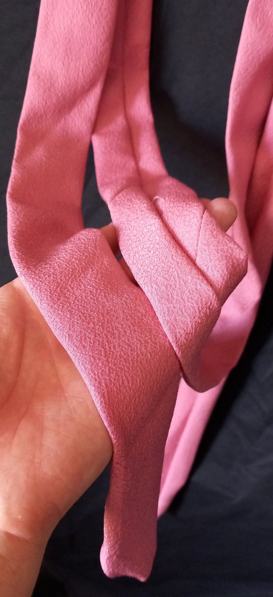 Ceinture Traditionnelle Japonaise (Obijime) en Soie Crêpée – Rose Corail-photo-3