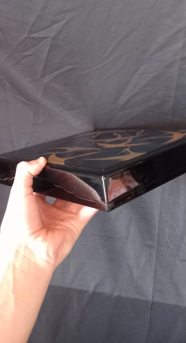 Japanese Lacquer Box Decorated With Flying Cranes-photo-3