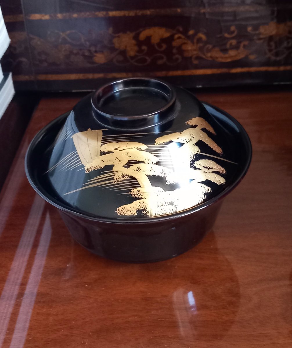 Taisho-period Japanese Lacquered Miso Soup Bowl 