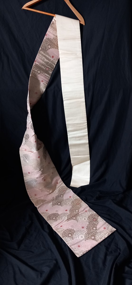 Obi traditionnel japonais à motifs floraux - Tissage brocart