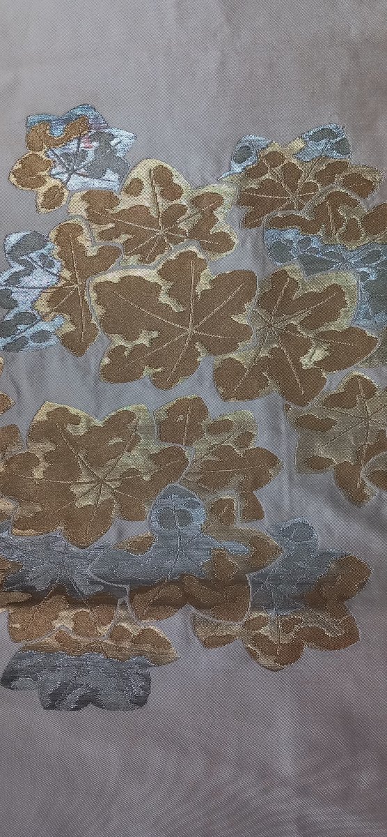 Obi traditionnel japonais - Motif de feuilles d'érable dorées et argentées-photo-2