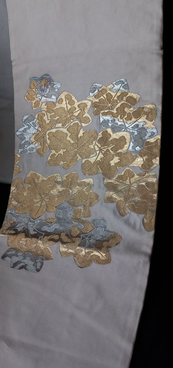 Obi traditionnel japonais - Motif de feuilles d'érable dorées et argentées-photo-3