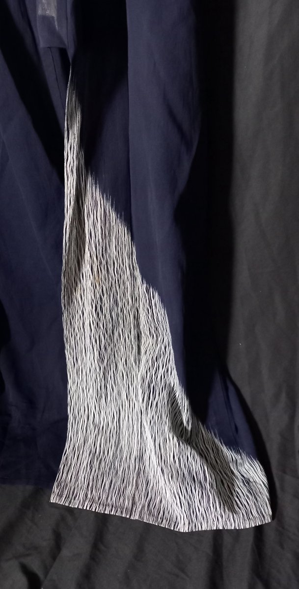 Vintage Haori, Kimono, And Summer Yukata - Sheer Navy Blue Fabric With Textured Details-photo-2