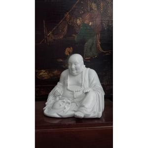 Bouddha rieur en "Blanc de Chine" porcelaine de Dehua- XX