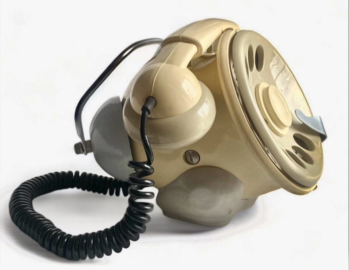 Vintage Telephone Design By Sergio Todeschini — Italy, Circa 1970-photo-4