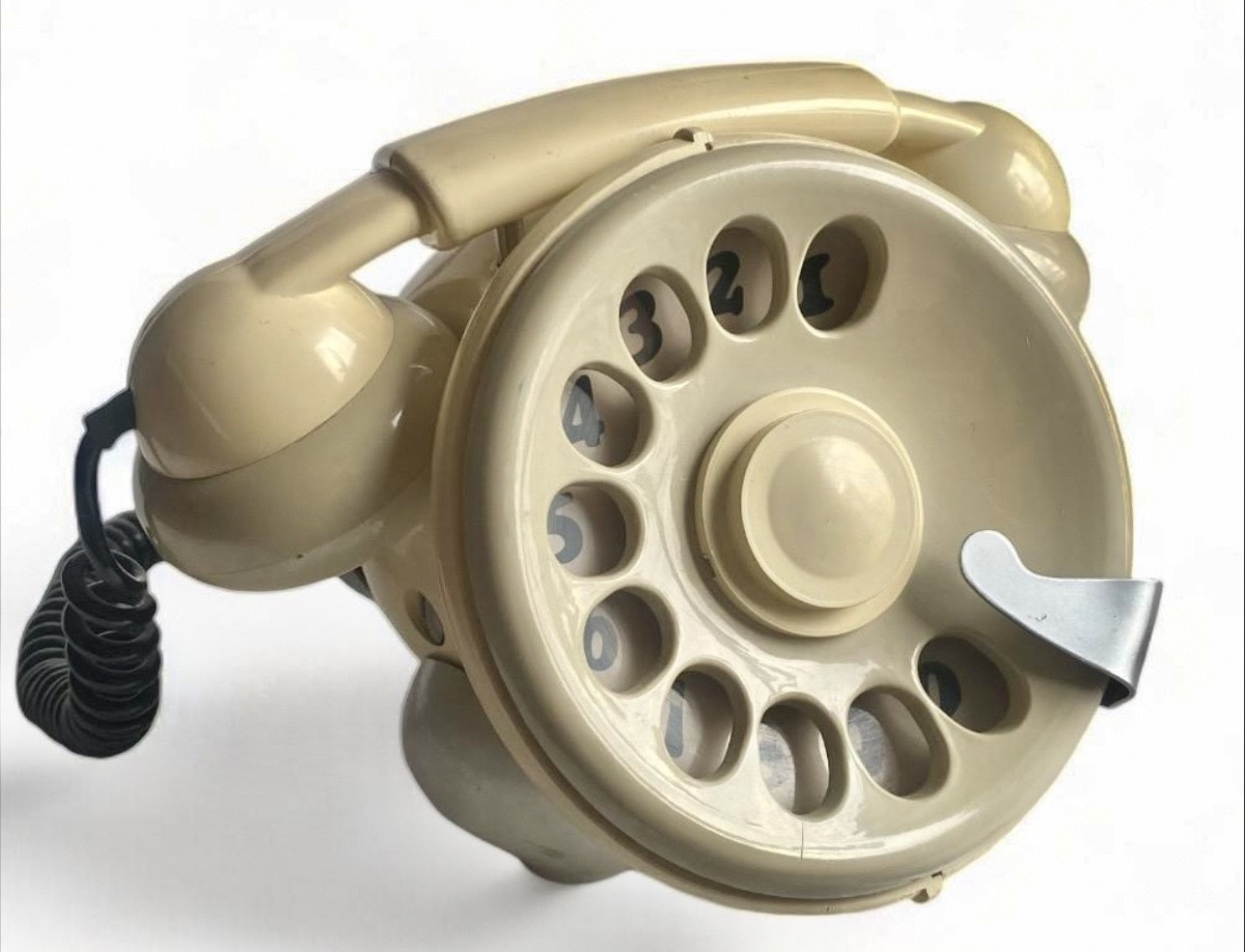 Vintage Telephone Design By Sergio Todeschini — Italy, Circa 1970-photo-8