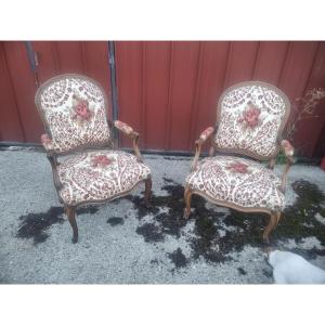 Paire de fauteuil de style xviii