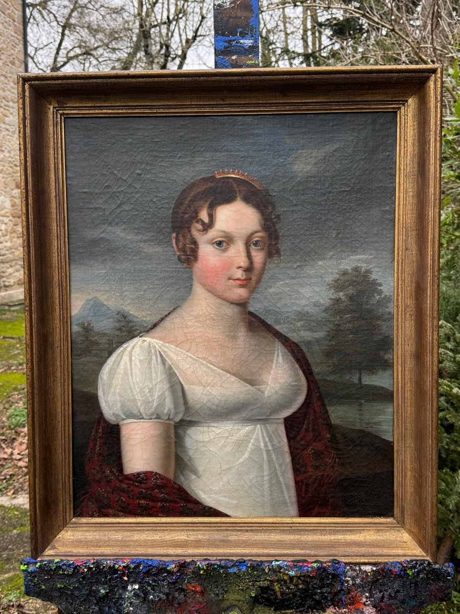 Portrait Of Young Woman With Empire Tiara-photo-2