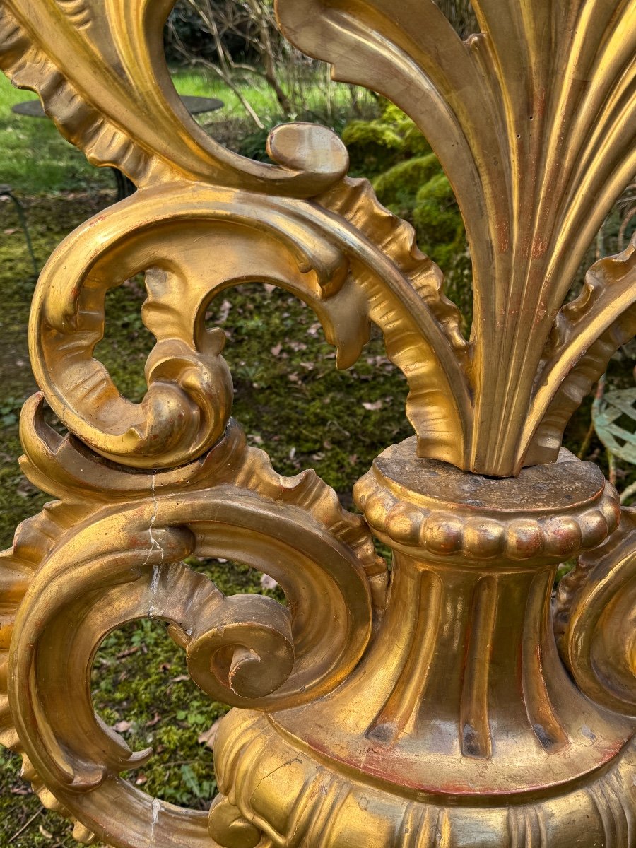 Important Candélabre En Bois Sculpté Et Doré  à Cinq Feux En-photo-4