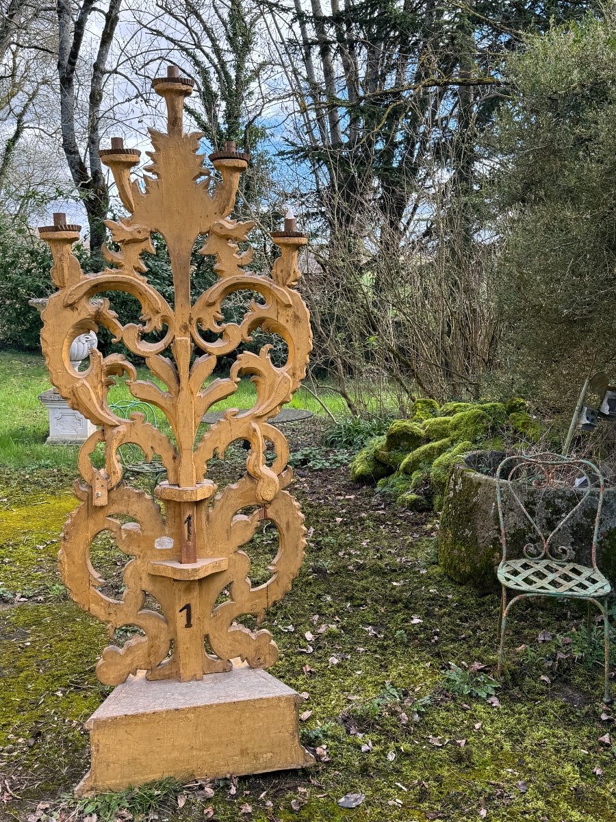 Important Candélabre En Bois Sculpté Et Doré  à Cinq Feux En-photo-3