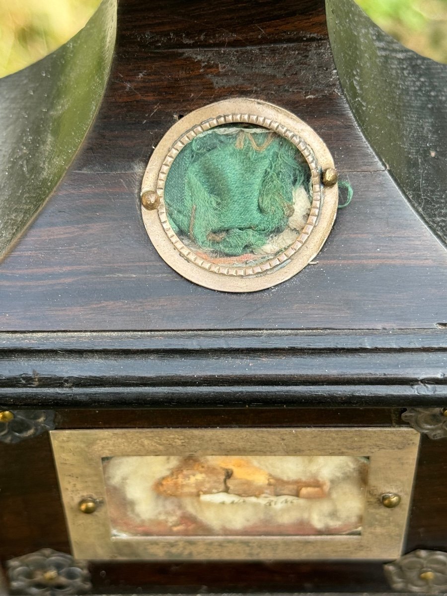 Architectural Reliquary In The Form Of An Altar -photo-2