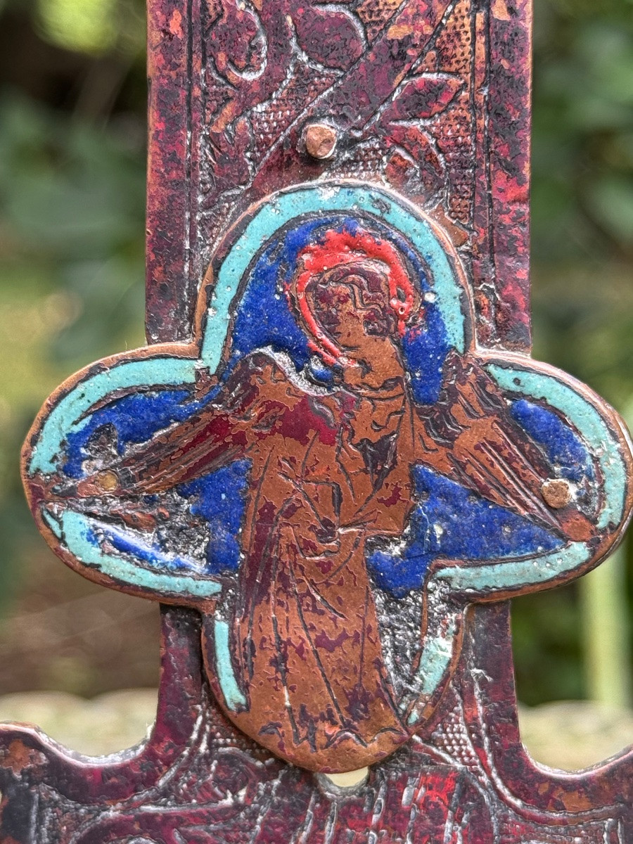 Crucifix  en cuivre et émaux - Limoges - Vers 1300-photo-4