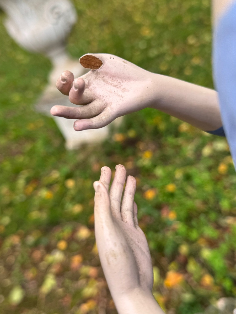 Catalan “capipote” Virgin -photo-5