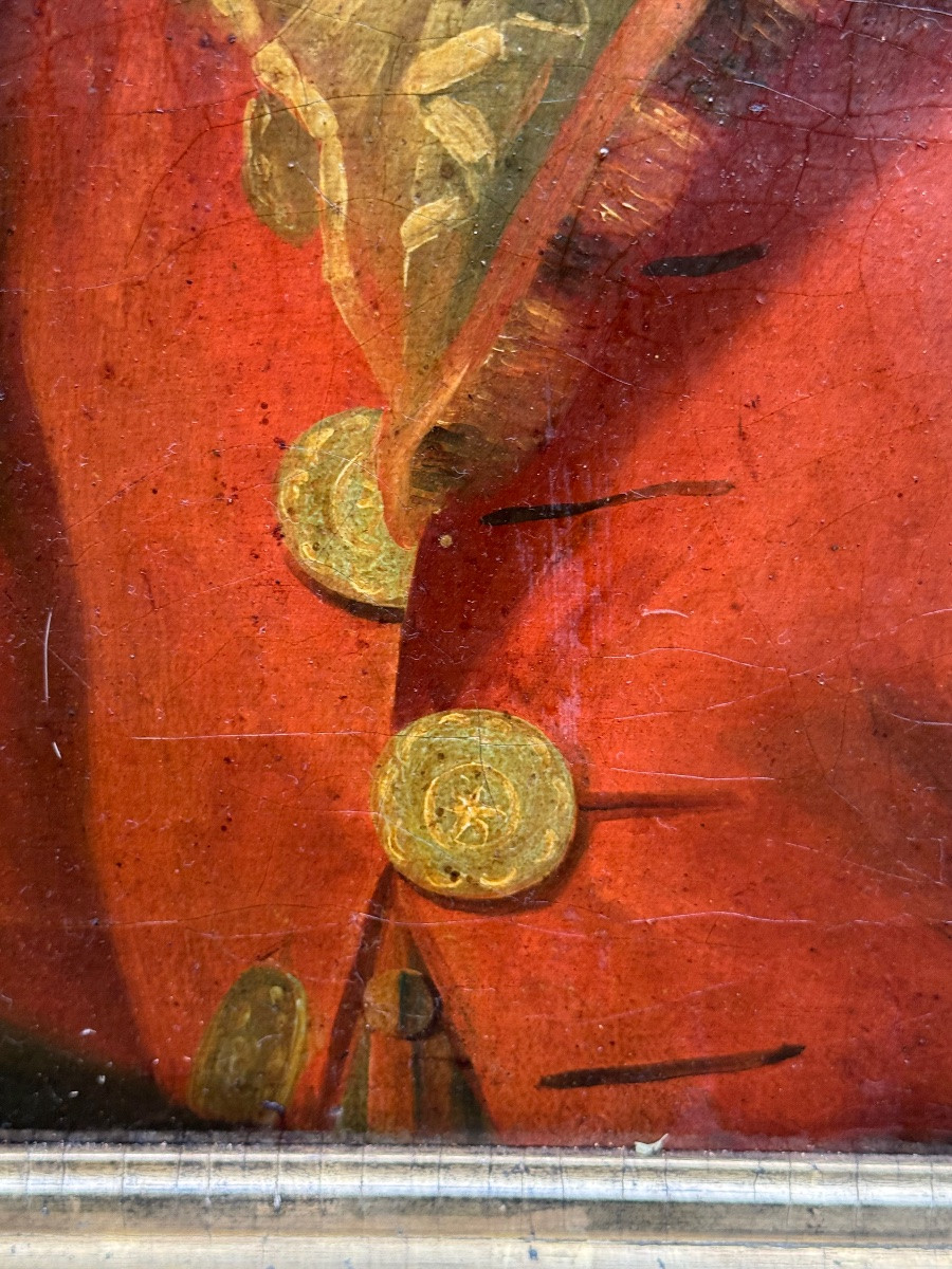 Portrait d’un jeune garçon en habit rouge-photo-4