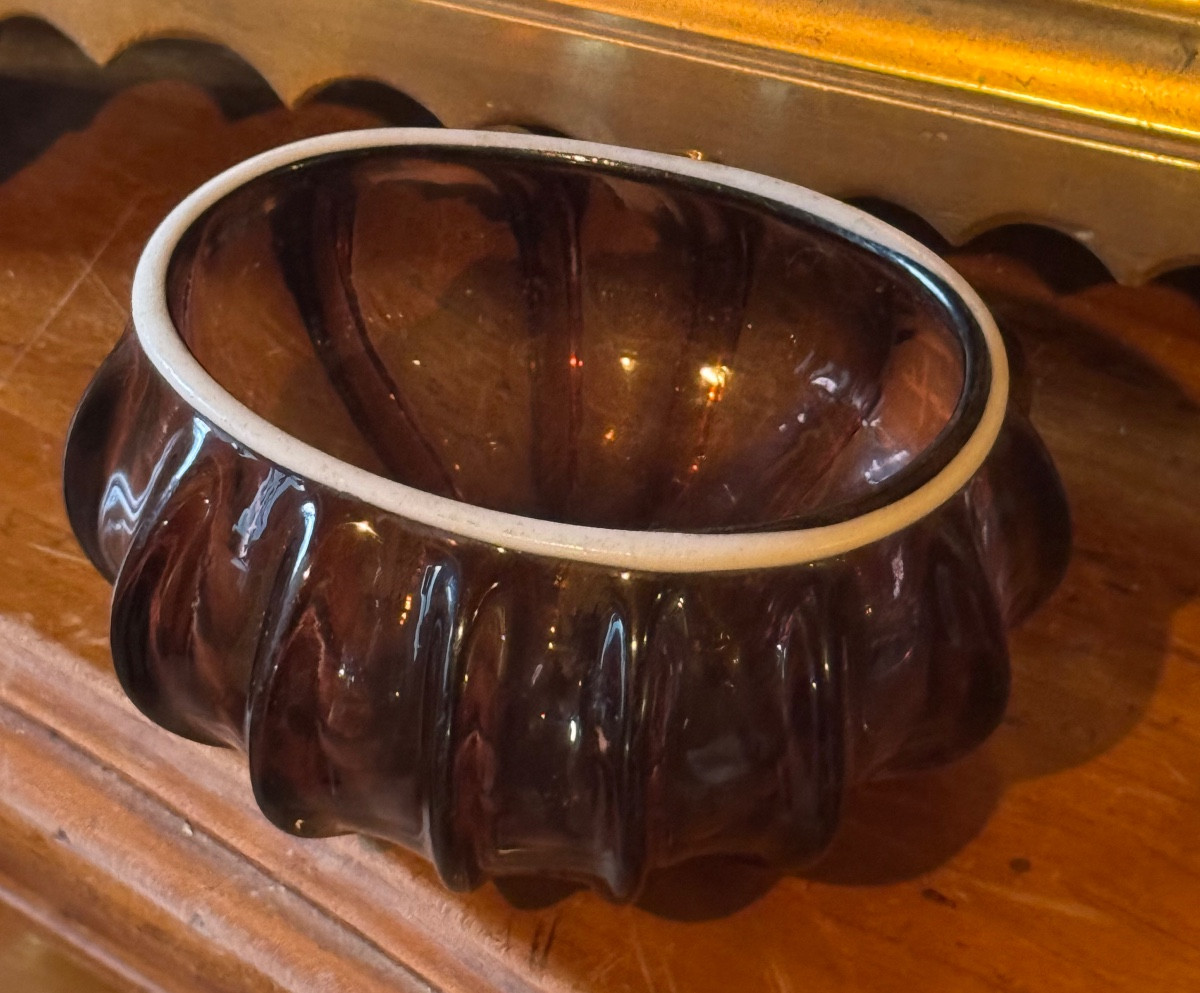  Blown Glass Hunting Cup With Large Ribs