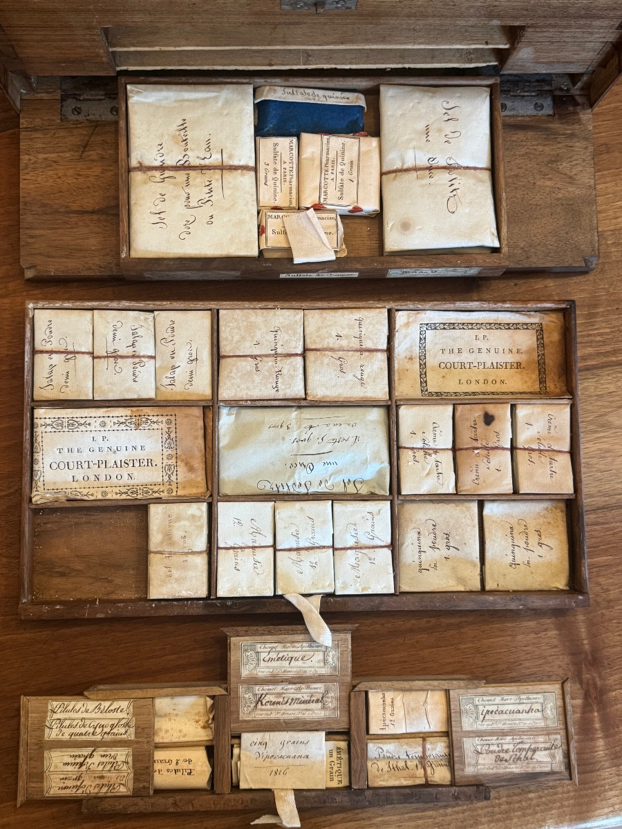Coffret d’apothicaire – début XIXᵉ siècle-photo-4