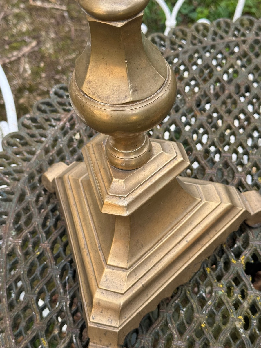 Pair Of 17th-century Bronze Candlesticks-photo-3