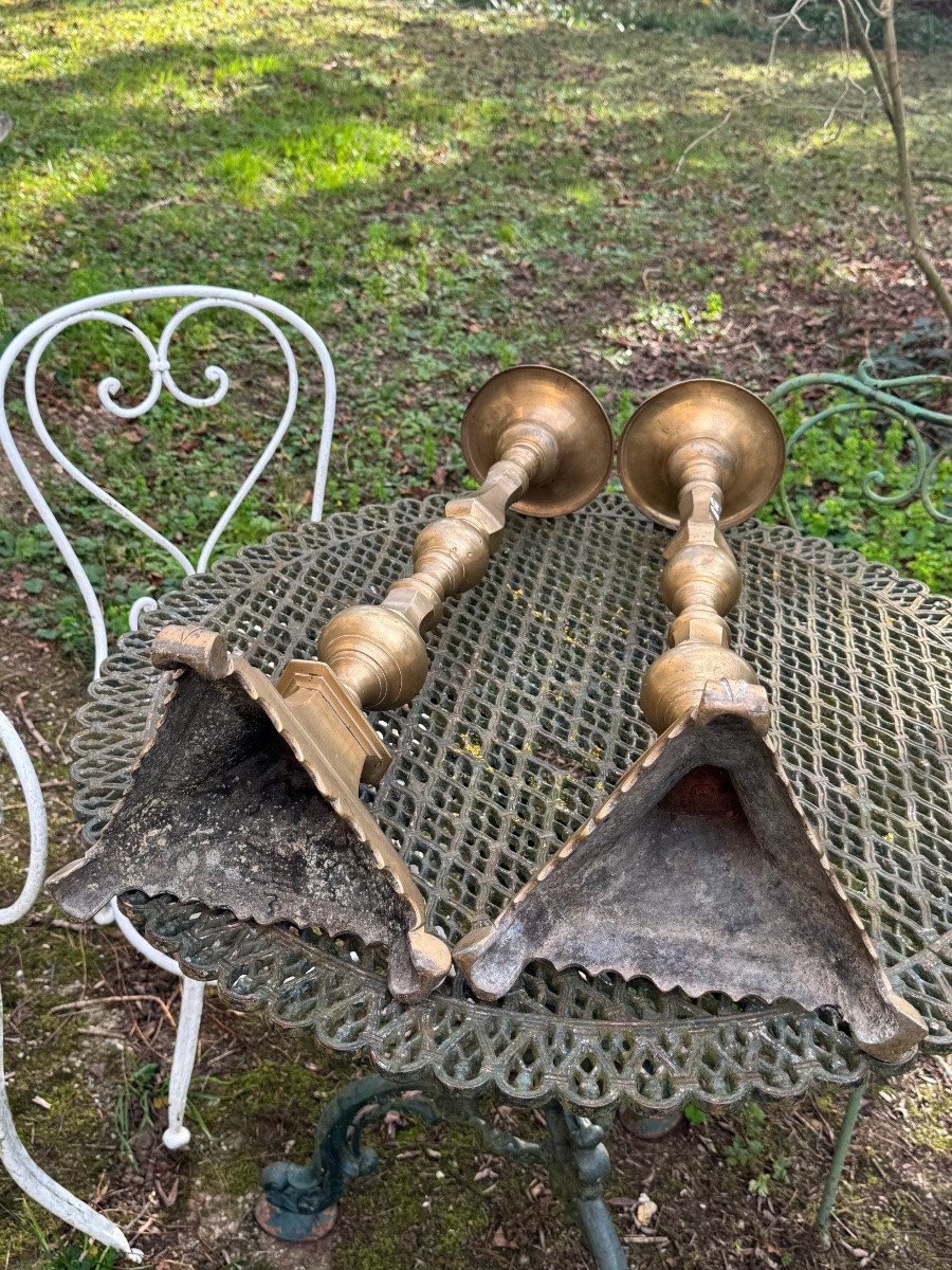 Pair Of 17th-century Bronze Candlesticks-photo-1