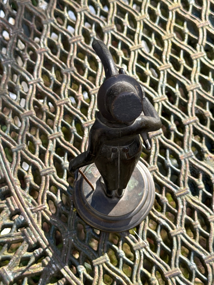 Caricature d’un Médecin à tête d’oiseau et au clystère-photo-3