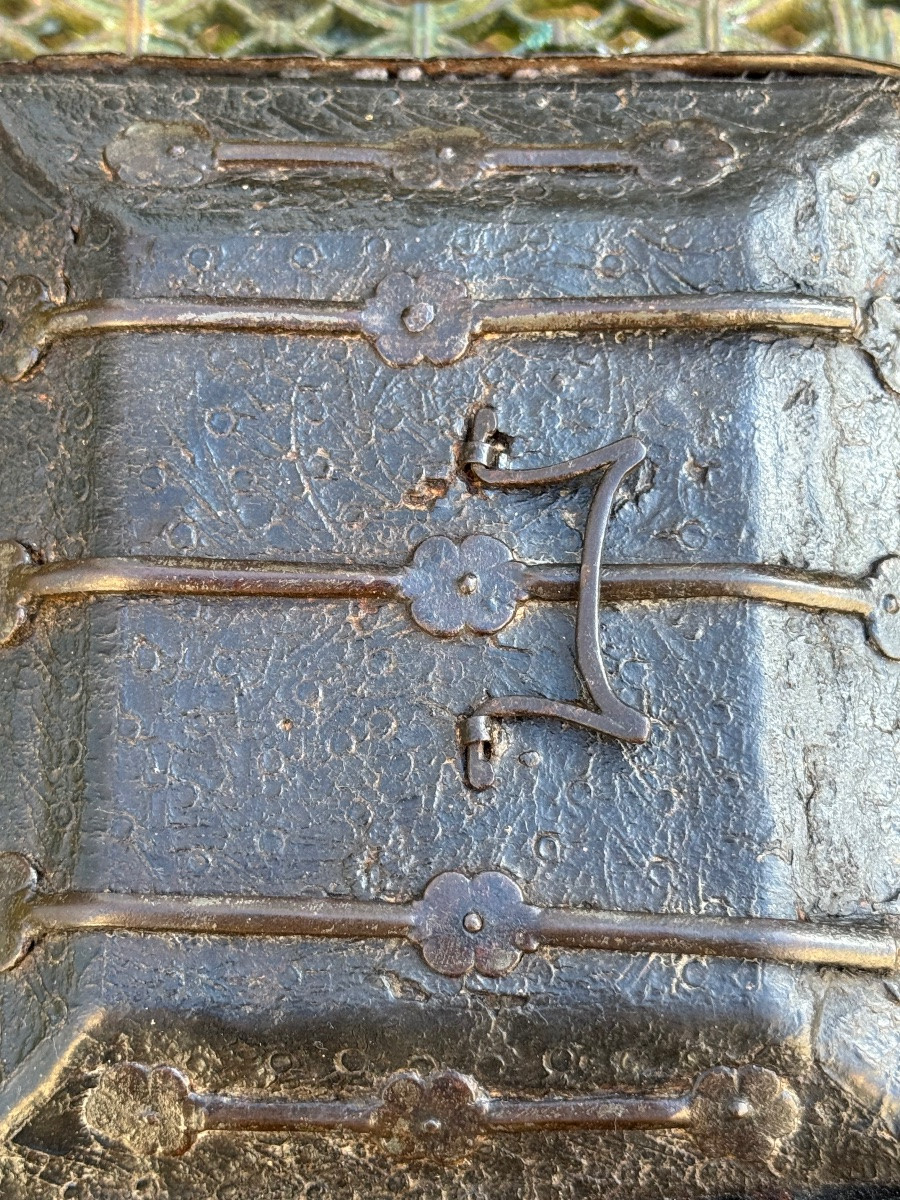 Coffret ou étui à missel, fin XVe siècle – début XVIe siècle.-photo-3