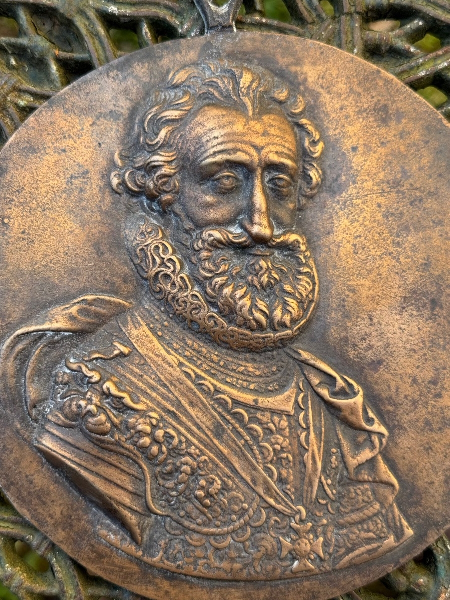 Bronze Medallion Depicting King Henry Iv-photo-3