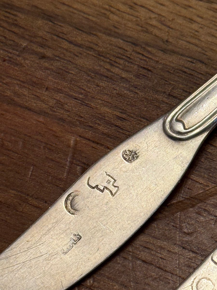 Suite de six fourchettes à huîtres en argent – Paris, 1789-1792-photo-2