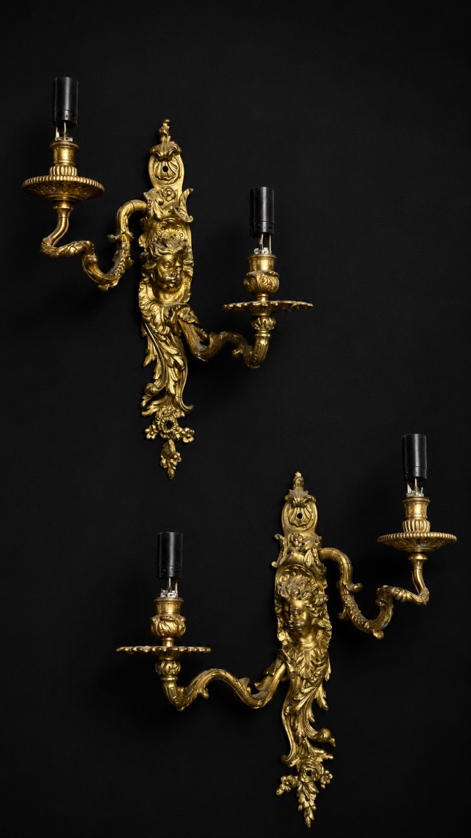 PAIRE D'APPLIQUES AUX ENFANTS SOUFFLEURS
