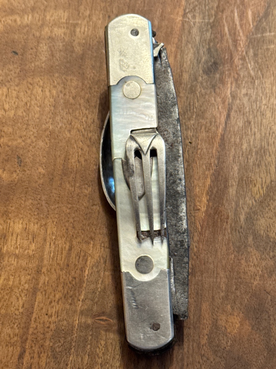 Knife, Corkscrew, And Travel Kit-photo-8