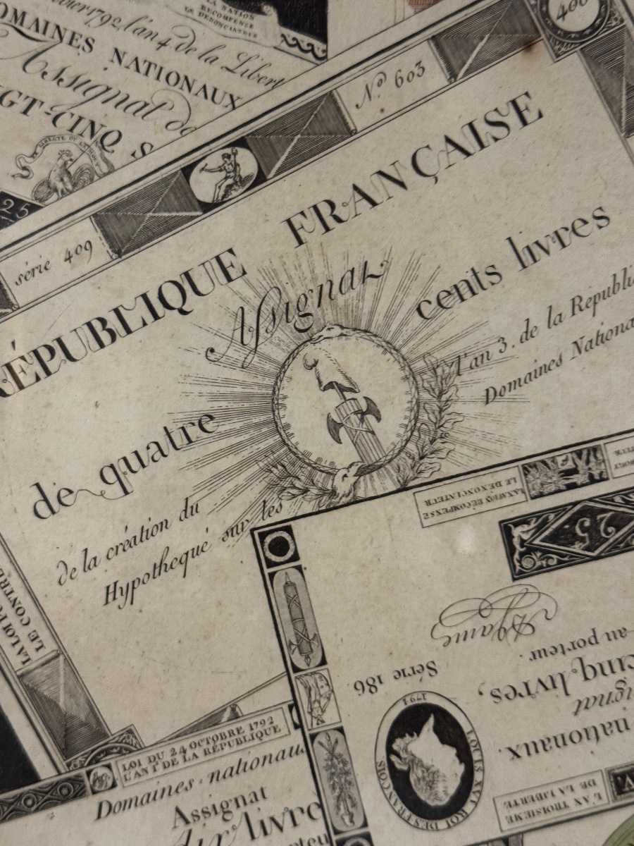 Trompe-l'œil Engraving Featuring Assignats -photo-3