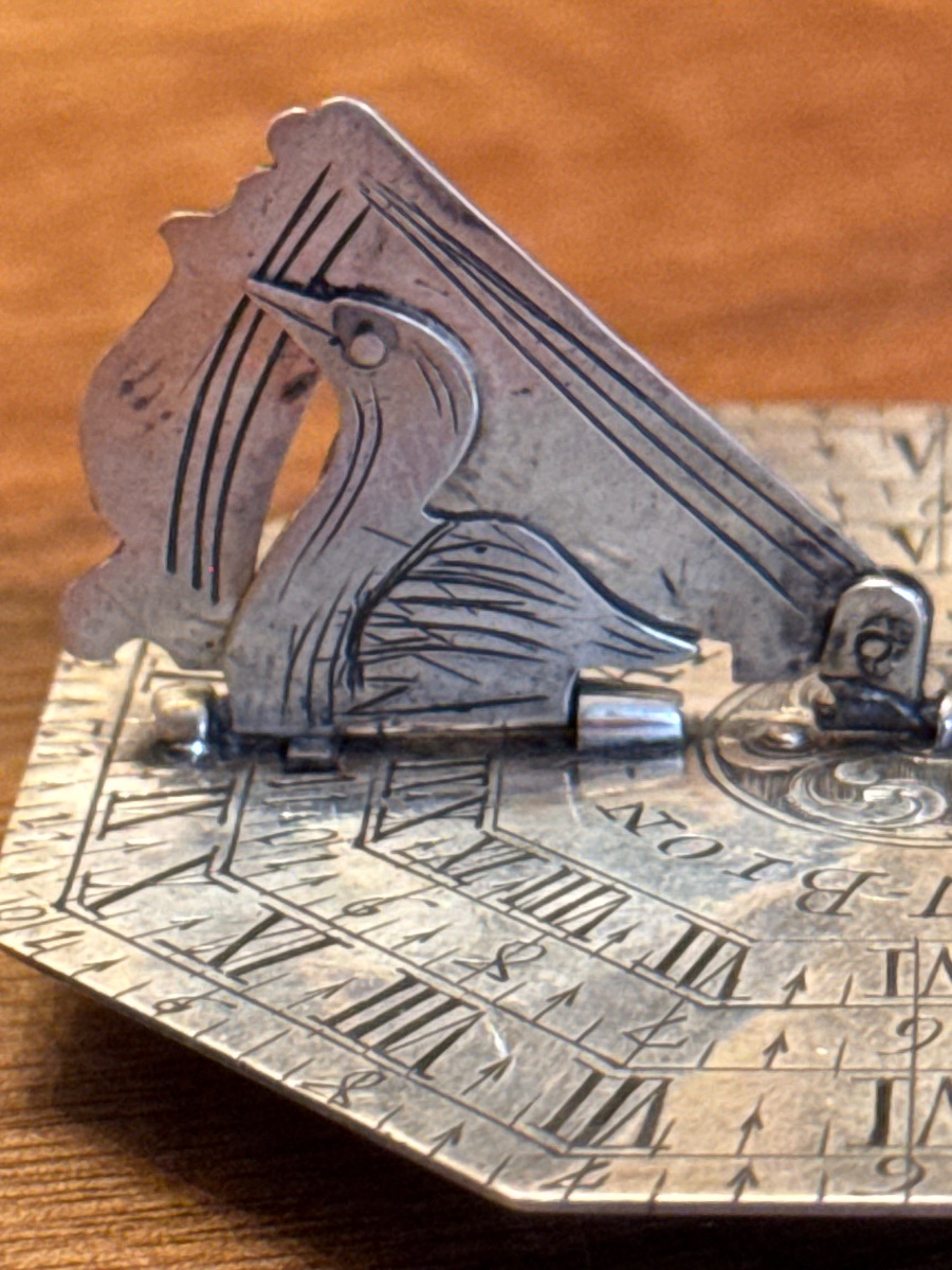 Cadran solaire de poche en argent -photo-3