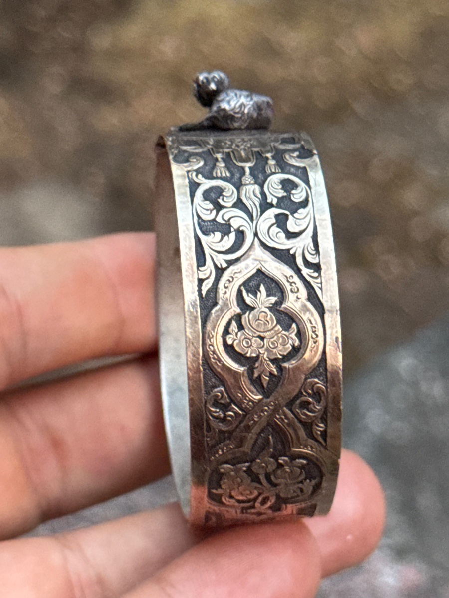 Dog-themed Bracelet -photo-3