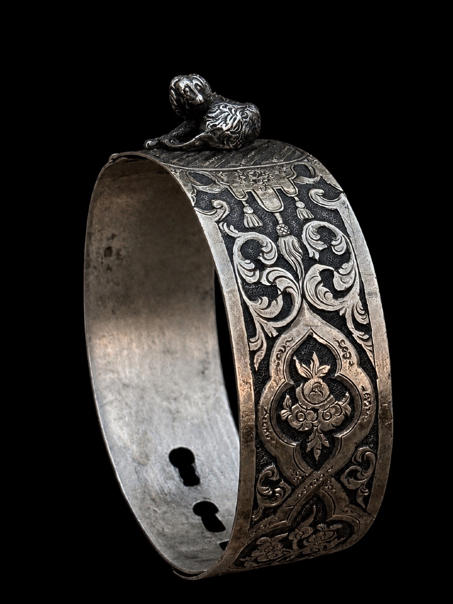 Dog-themed Bracelet 