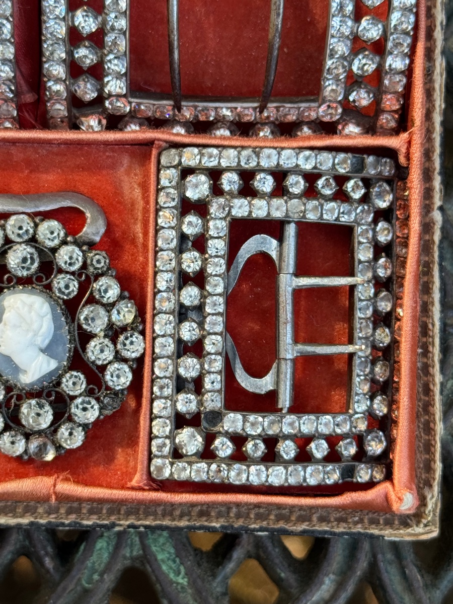 Set Of Silver Shoe Buckles And Pant Buckles-photo-4