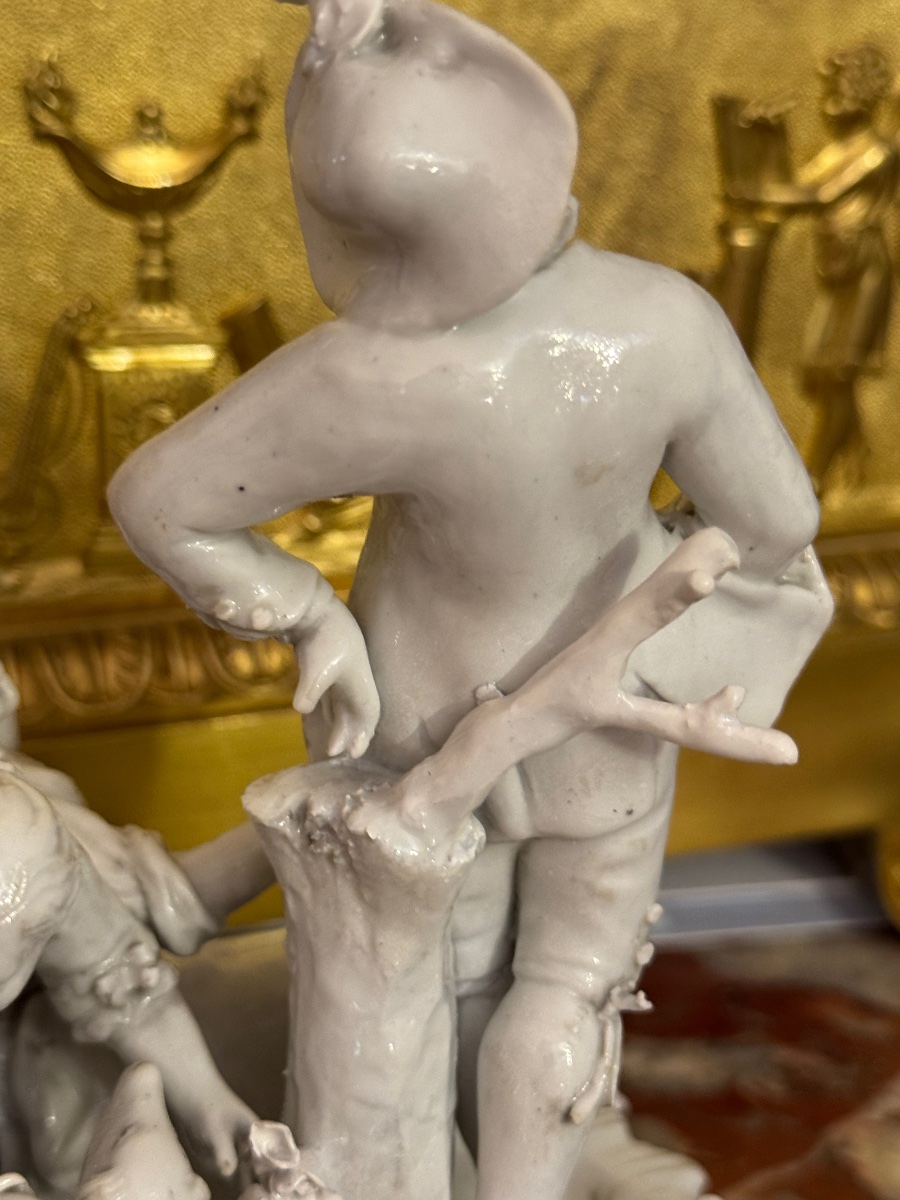 White Porcelain Group – Romantic And Pastoral Scene – 18th Century-photo-5